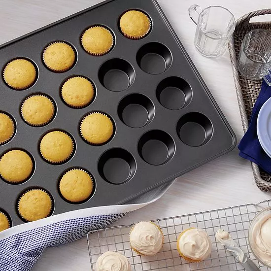 Food Network™ Mega Nonstick Muffin Pan - Image 3